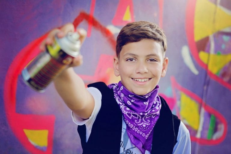 בוק בר מצווה גרפיטי