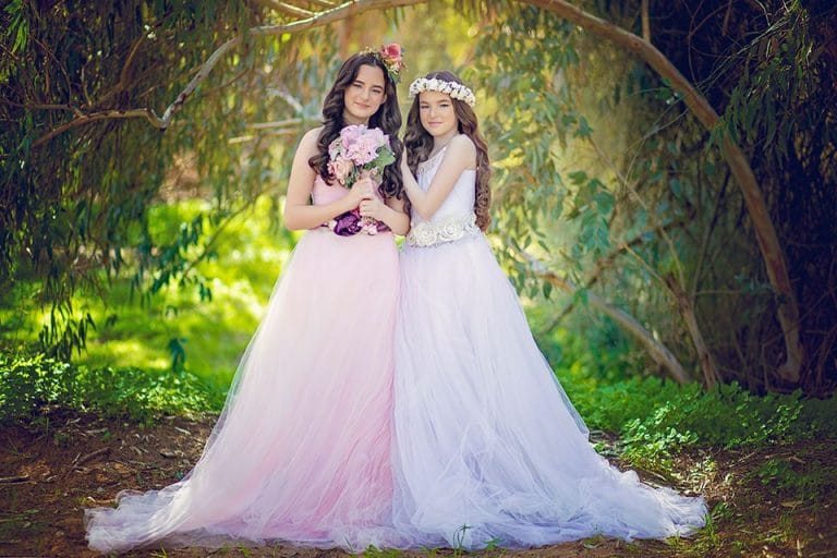 בוק בת מצווה לתאומות בטבע