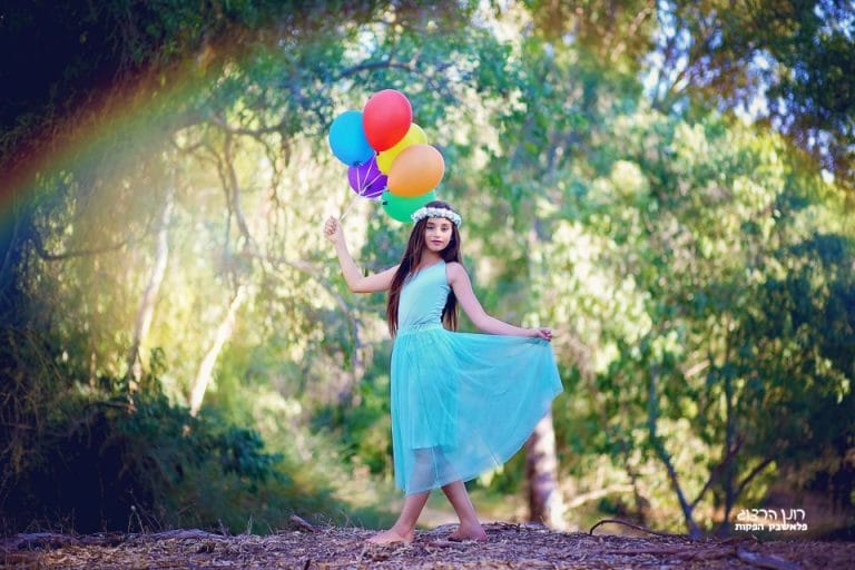בלונים בתוך צילומי בוק בת מצווה פנטזיה